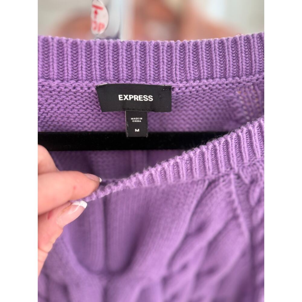 Express Women's Chunky Knit Cropped Sweater in Purple Size M 4-8 - Picture 2 of 4